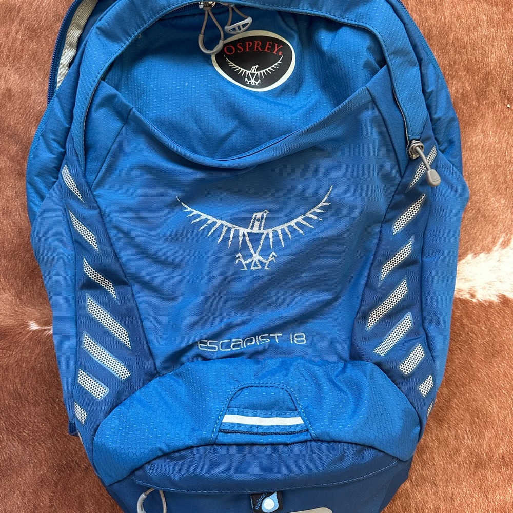 Osprey Packs Escapist 18 Daypack Indigo Blue Backpack - Picture 3 of 10